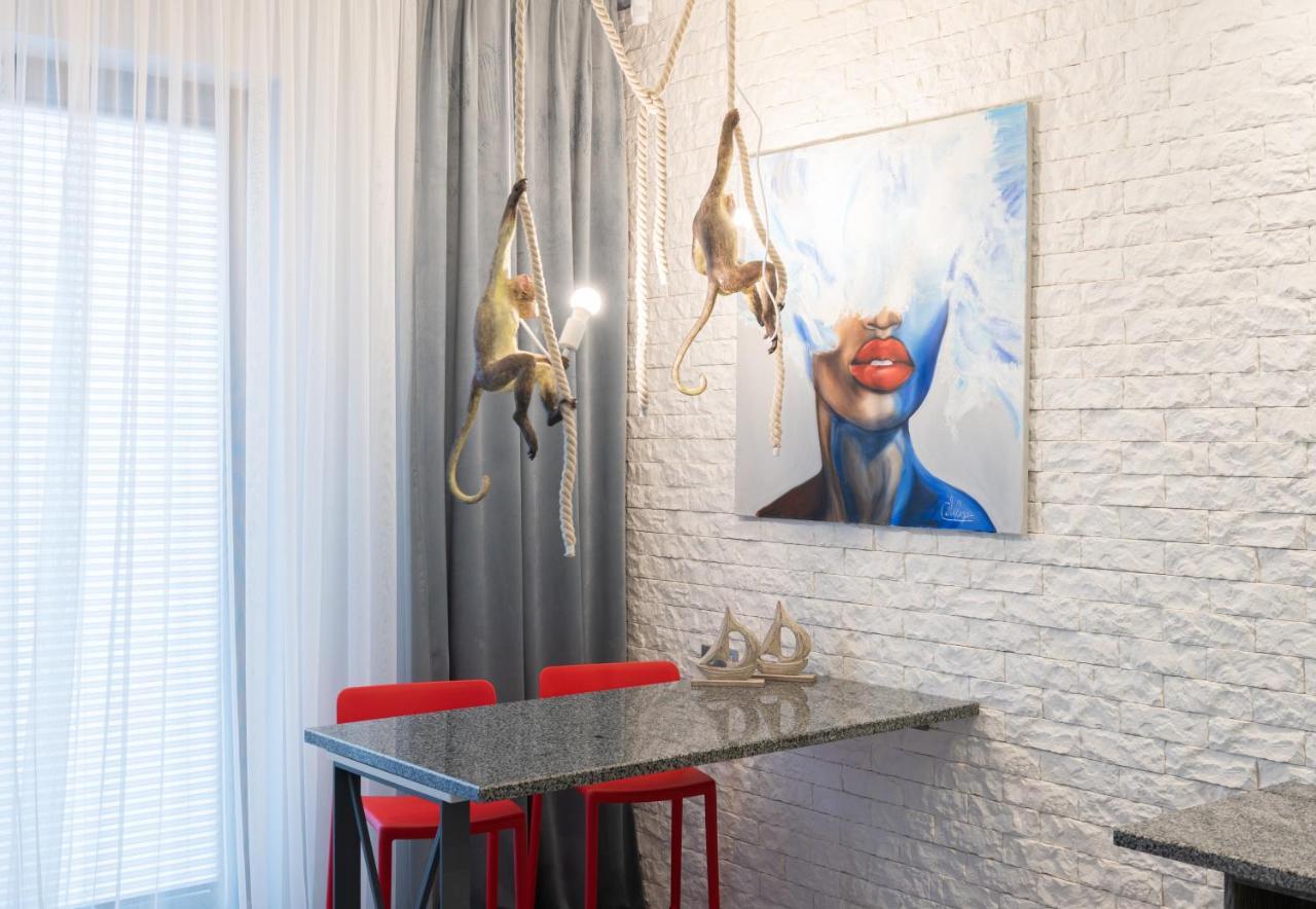 Mr Grey Boutique Hotel Odessa Extérieur photo