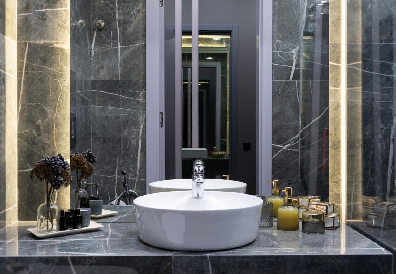 Mr Grey Boutique Hotel Odessa Extérieur photo