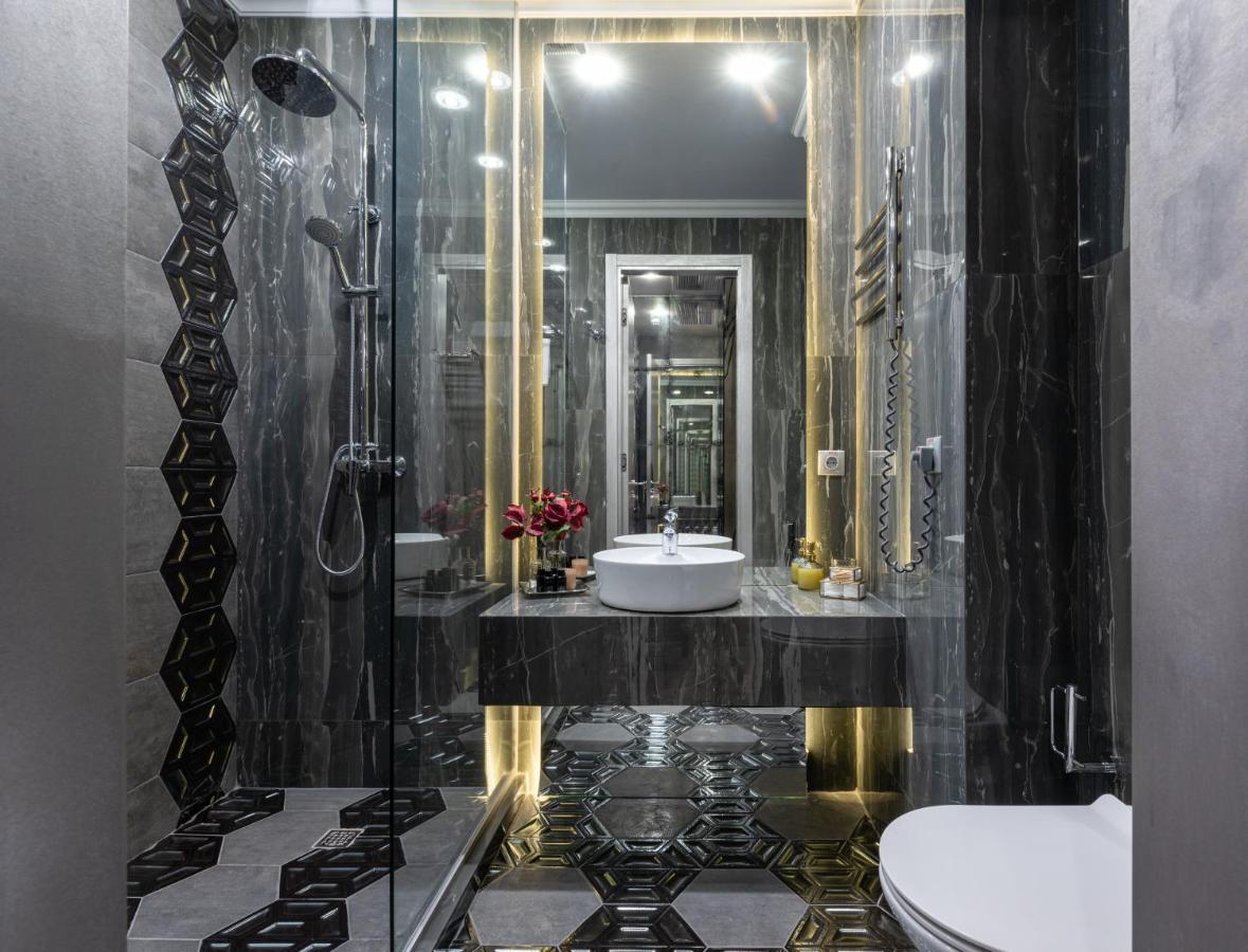 Mr Grey Boutique Hotel Odessa Extérieur photo